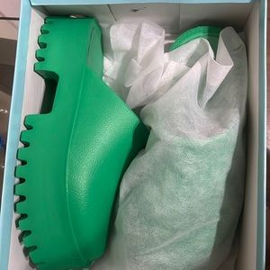 Jeffrey Campbell Green Clogs (never worn) they run like a 9